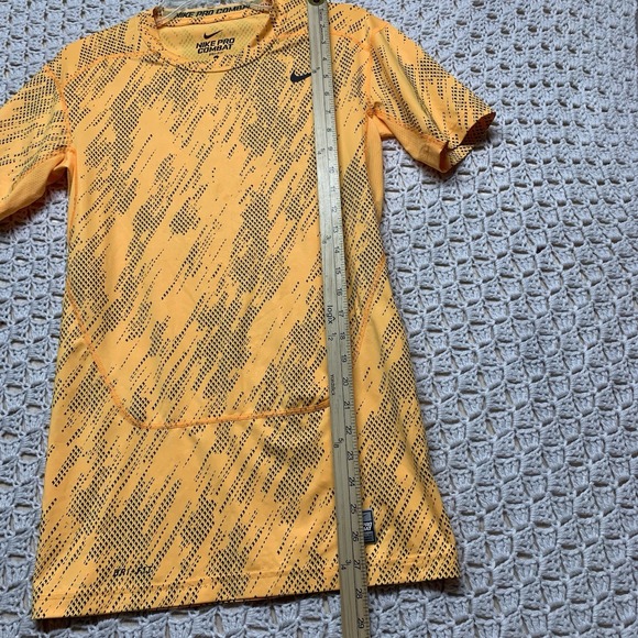 Nike Pro Combat‎ Dri Fit Shirt Mens Sz L Orange Pattern Short Sleeve Compression - Picture 9 of 10